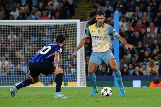 Rodri được đá chính trong trận gặp Inter